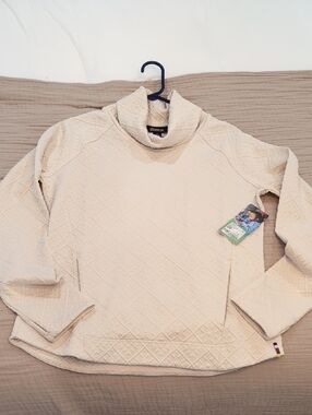 Eddie Bauer Women’s Cream Quilted Cowl Neck Sweater